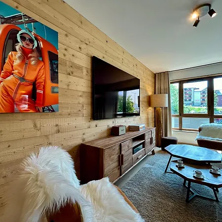 Homency - L'expression B12 Apartament